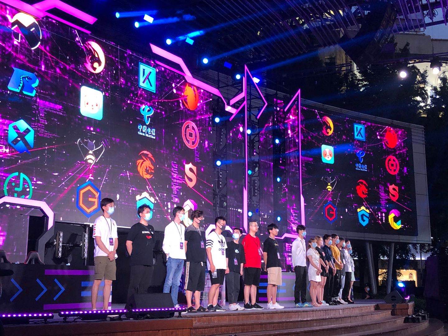 塞維利亞的 塞維利亞的