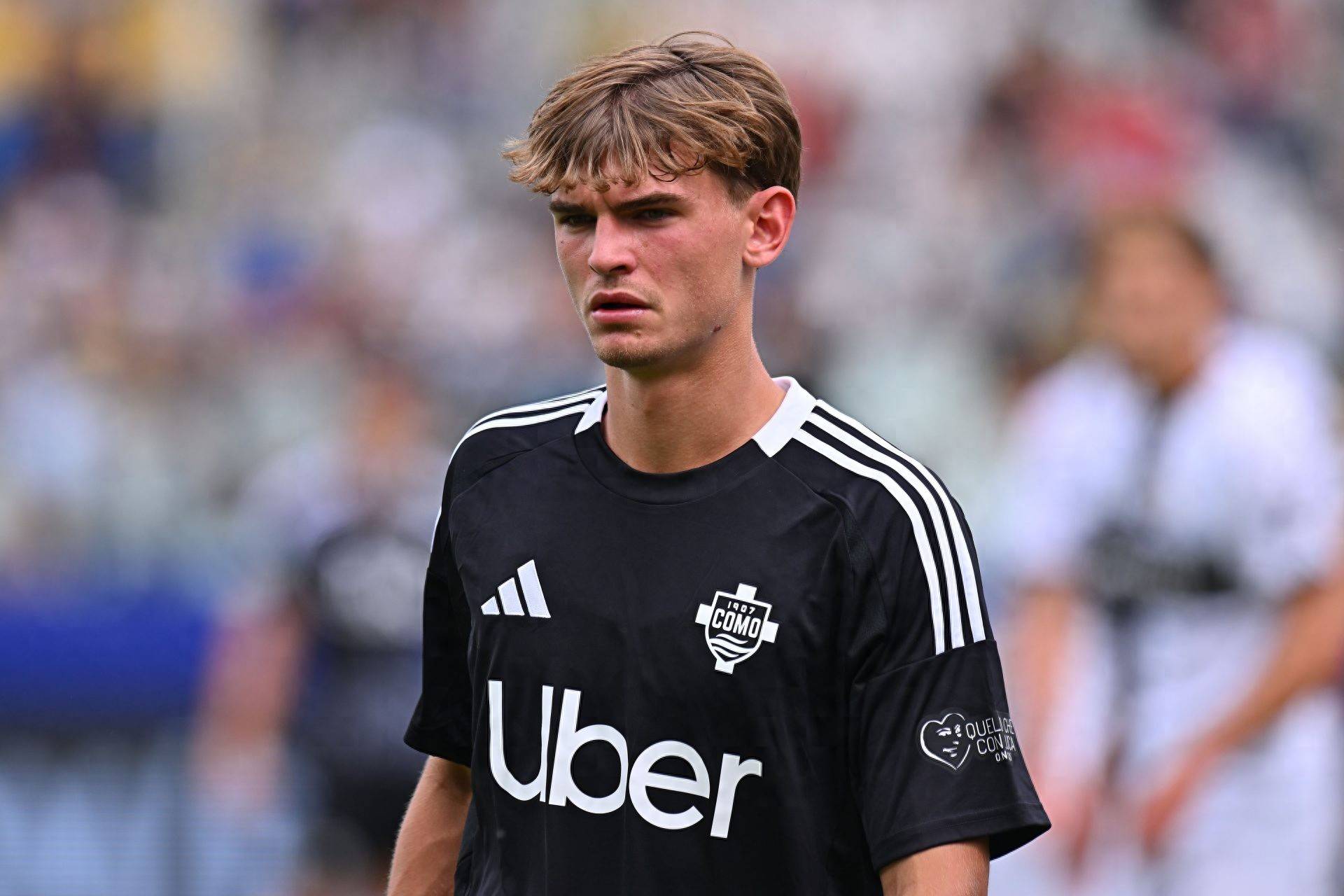 特别是在赛 特别是在赛