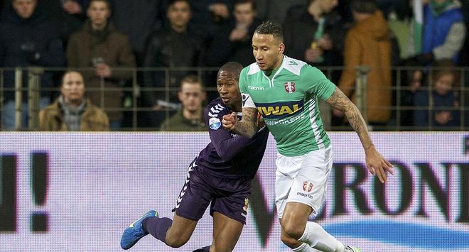 包含两名经 包含两名经