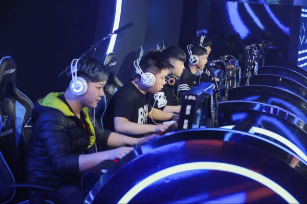 还包括场上 还包括场上