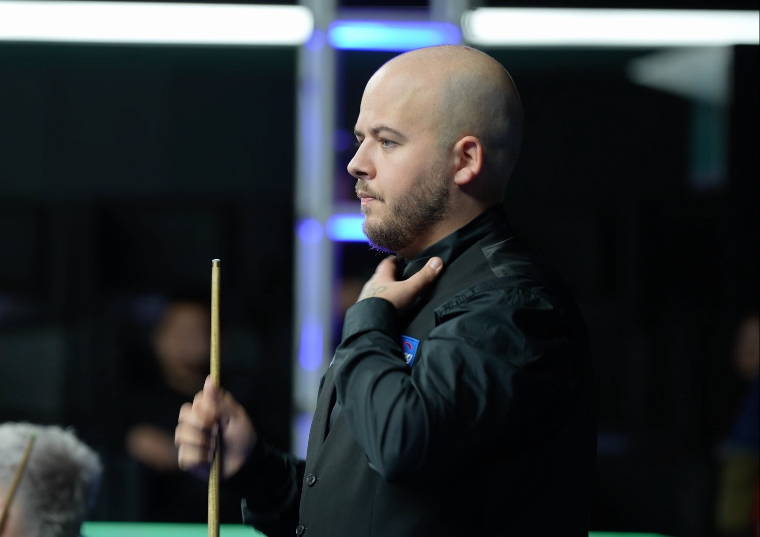 尤其当场上 尤其当场上