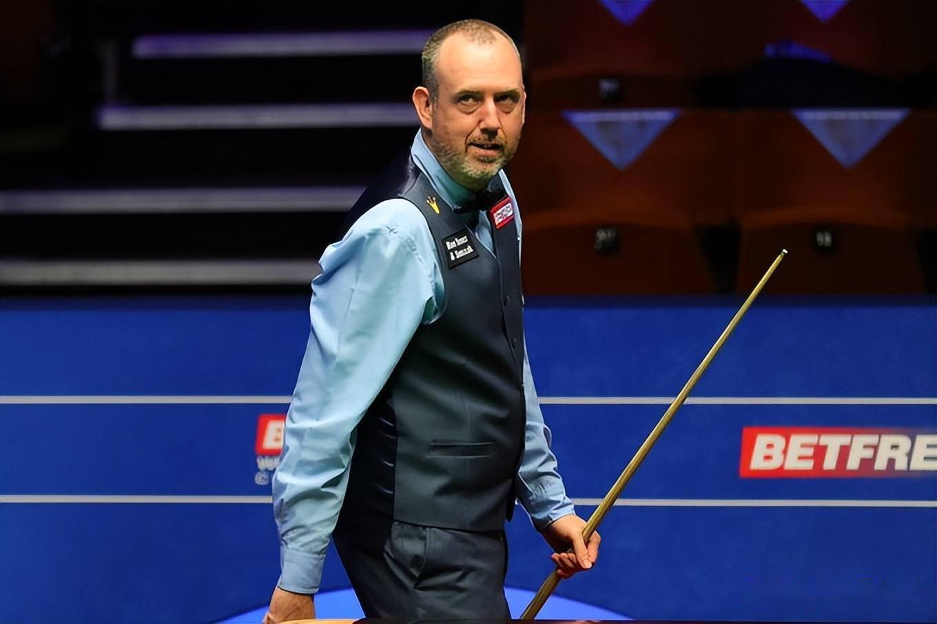 离场让球队 离场让球队